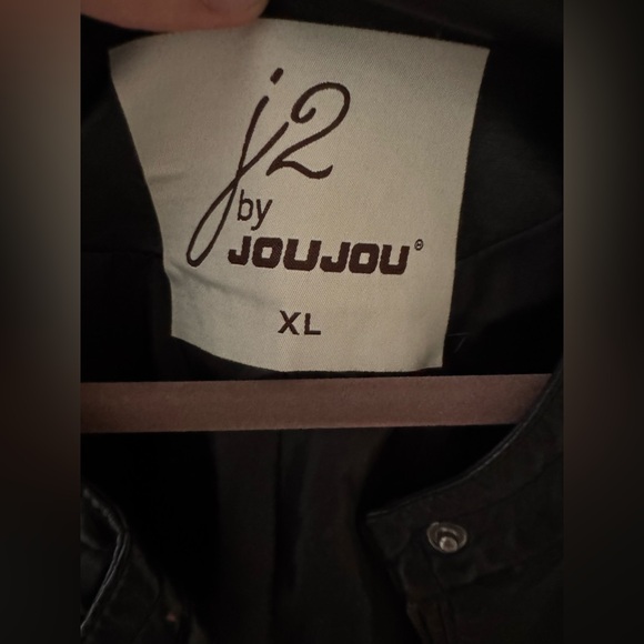 Jou Jou Black Leather Moto Jacket with Quilted Details - Picture 2 of 5